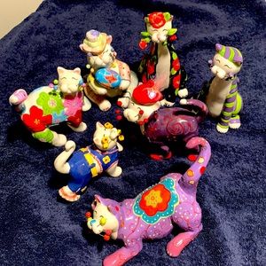 Lacombe cat figurines